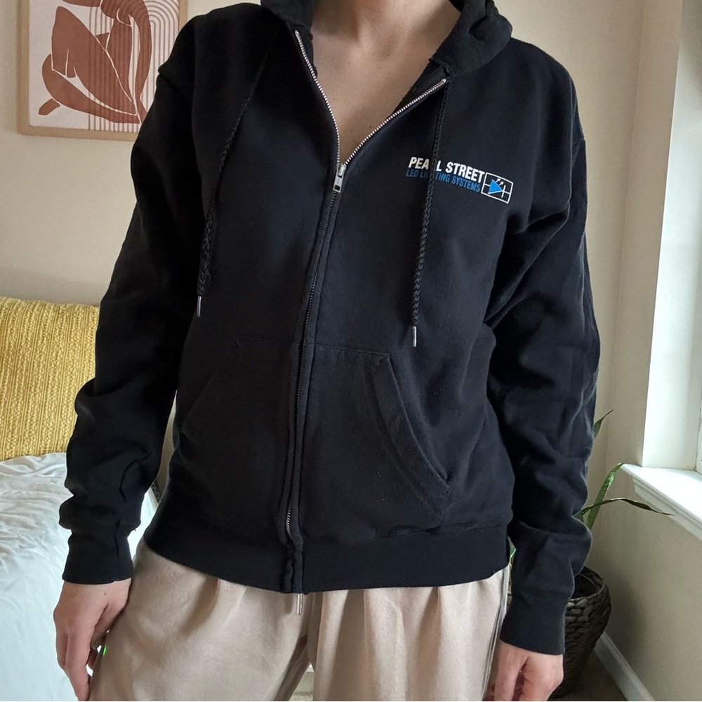 Black Medium Full Zip Sweater